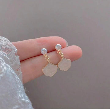 Pearl & Shell - Earring