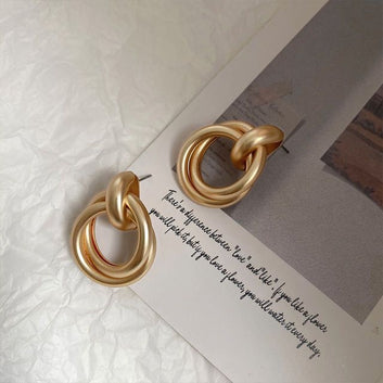 Classy Round Gold - Earring Style 1
