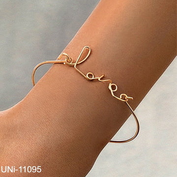 Love Gold Bangle - Bracelet