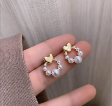 Gold Heart & Pearl - Earring