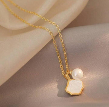 Pearl & Shell - Necklace