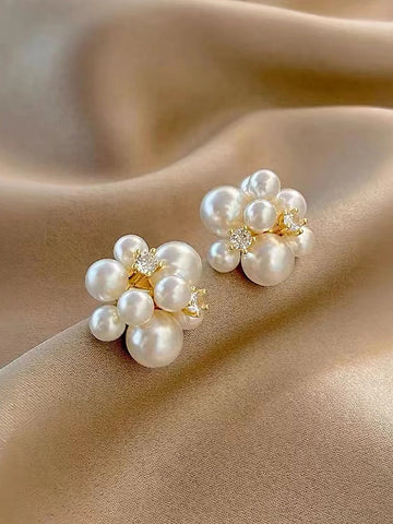 Pearl Cluster - Earring