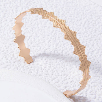 Classy Gold Bangle - Bracelet Style 2