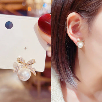 Pearly Bow & Sparkle Diamond - Earring