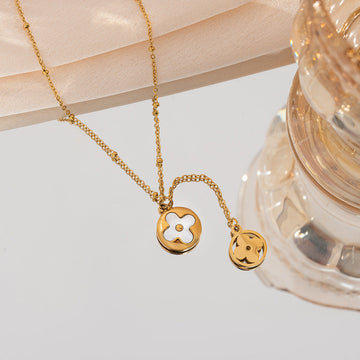 White Flower Gold - Necklace Style 1