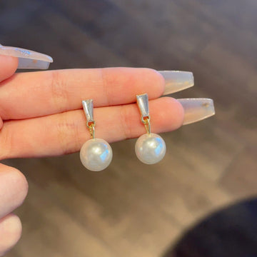 White Pearl Gold - Earrings