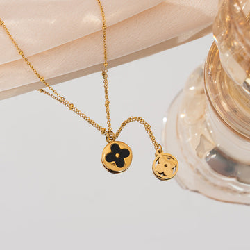 Black Flower Gold - Necklace Style 1