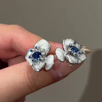 Blue Diamond White Flower - Earring