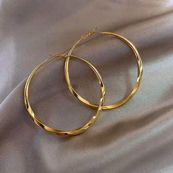 Circle Hoop Gold - Earring