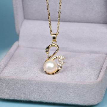 Pearly Swan Gold - Necklace