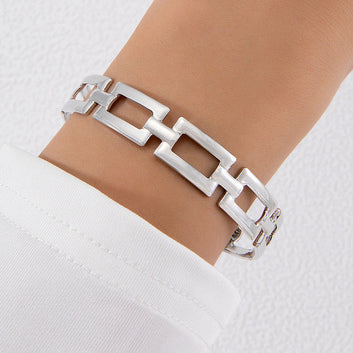 Luxury Silver Bangle - Bracelet