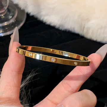 Premium Gold Series Bangle - Bracelet Style 5