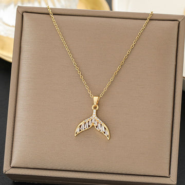 Blinky Mermaid Tail - Necklace
