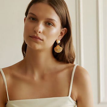 Pearl Sea Shell Gold - Earring