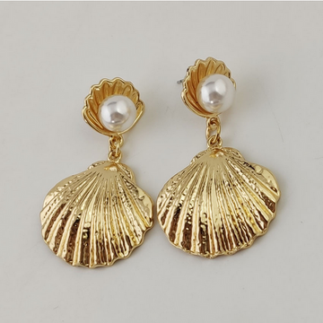 Pearl Sea Shell Gold - Earring