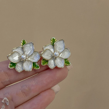 White Flower & Leaf - Earring