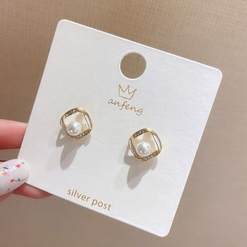 Pearl Gold Glam - Earring