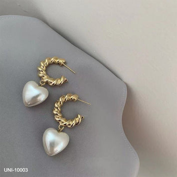 Twist Foiled Pearl Heart - Earring
