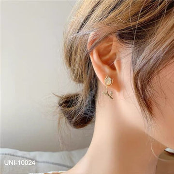 White Shiny Rosebud - Earring