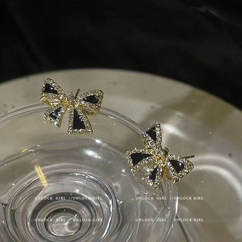 Black & White Diamonds Bow - Earring