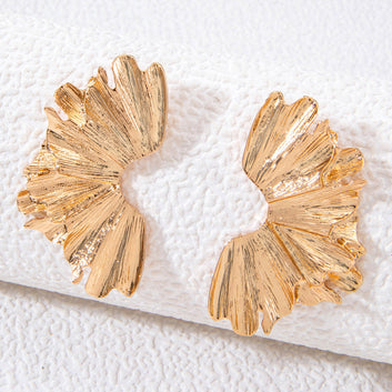 Gold Flakes Leave - Earring