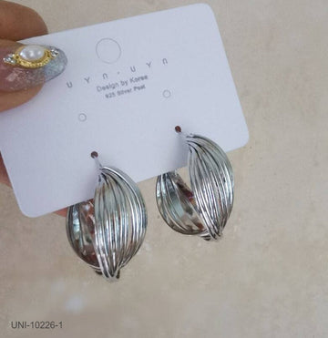 Fancy Twist Hoop Silver - Earring