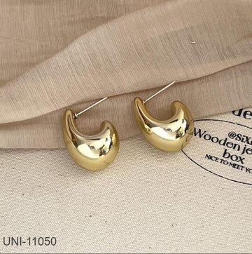 Curved Gold - Earring