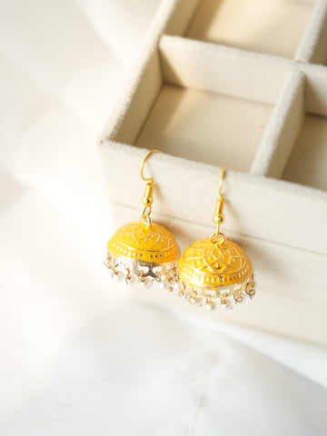 Pearly Jhumka Medium - Earring Style 5