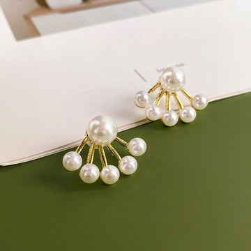 Classy Pearls Gold - Earring