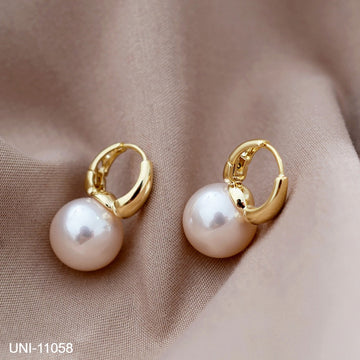 White Pearl Gold - Earring
