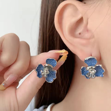 Silver & Blue Flower - Earring