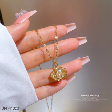 Pearl Sea Shell Gold - Necklace
