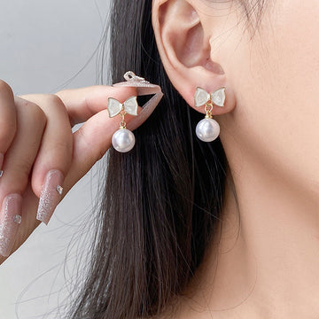 Pearl Bow - Earring