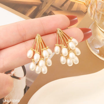 Pearls Cluster - Earring