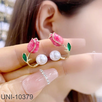 Hot Pink Rosebud - Earring
